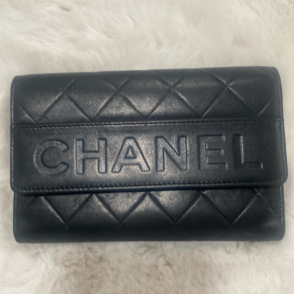 Chanel Lambskin medium wallet